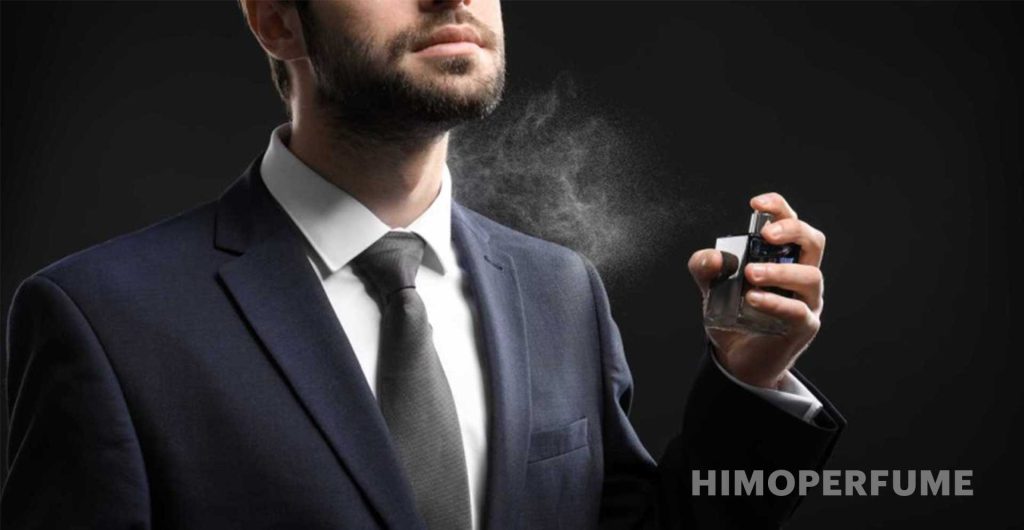 روش-صحیح-اسپری-کردن-عطر